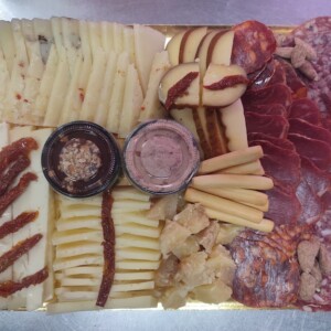 TABLA GRANDE DE QUESOS E IBERICOS